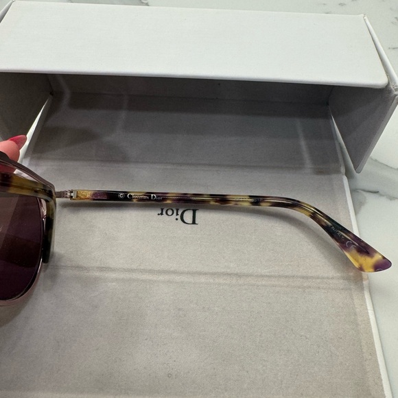 Christian Dior Sunglasses - Picture 2 of 3